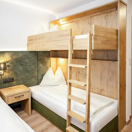 Mooswald Szálloda 4*