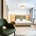 Mooswald Hotel 4*
